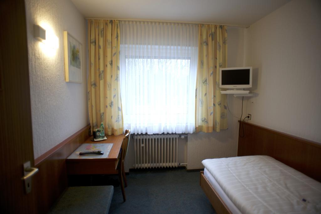 Hotel Marienhof Duesseldorf Neuss Bagian luar foto