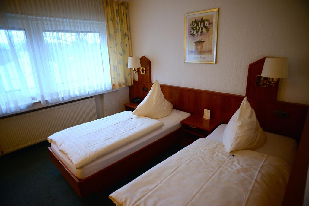 Hotel Marienhof Duesseldorf Neuss Bagian luar foto