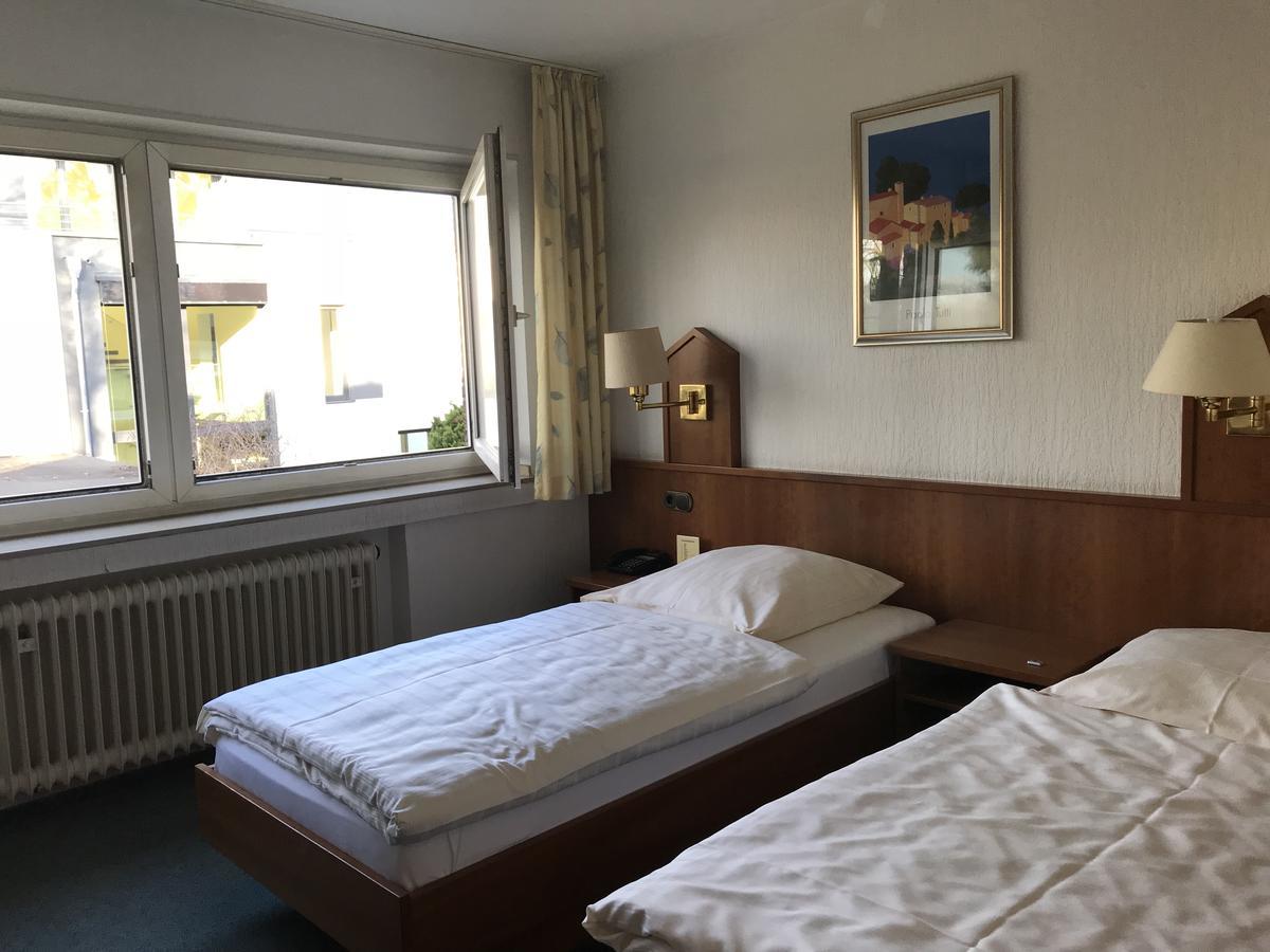 Hotel Marienhof Duesseldorf Neuss Bagian luar foto